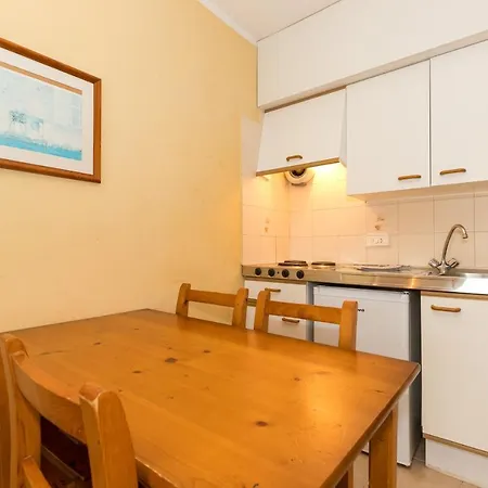 Apartment Cala En Blanes Park